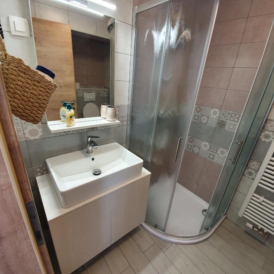 Apartma Rozle 모스트라나 외부 사진