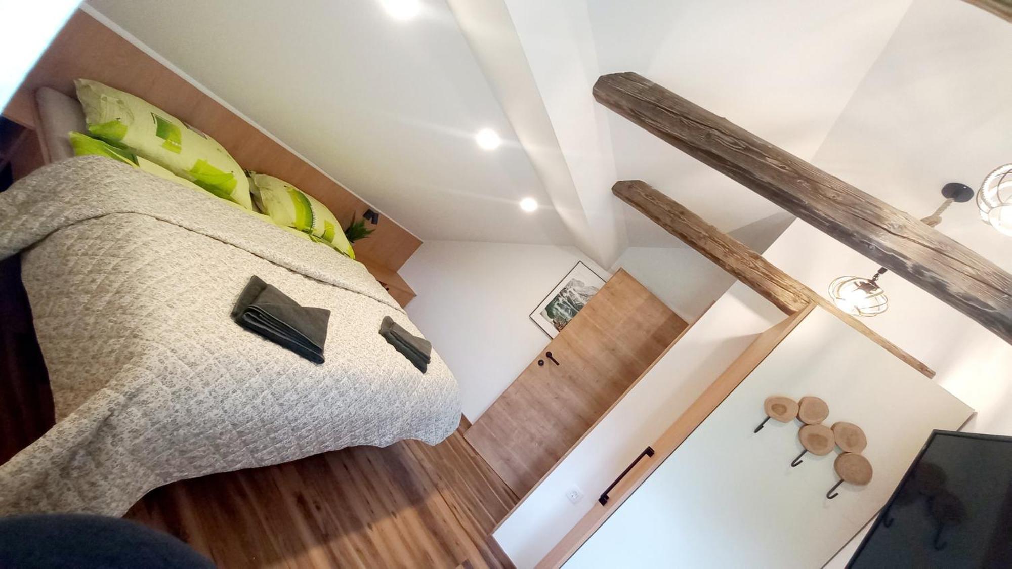 Apartma Rozle 모스트라나 외부 사진